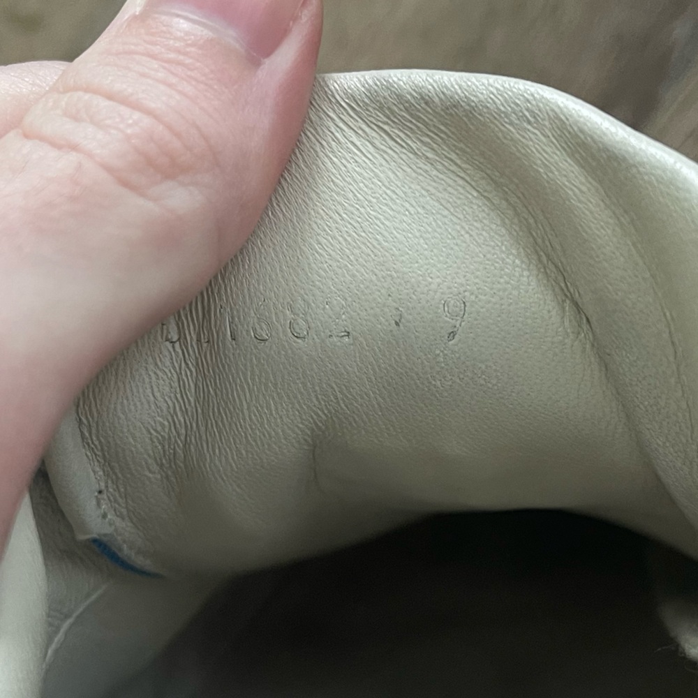 GUC Gucci Sneakers Size 9 - Picture 5 of 6